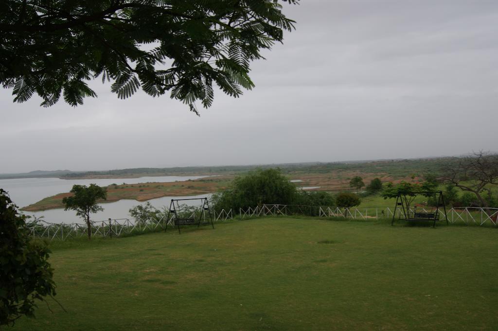 Kutch Safari Lodge Бхудж Экстерьер фото