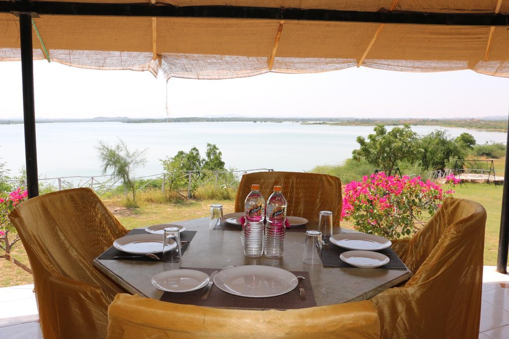 Kutch Safari Lodge Бхудж Экстерьер фото