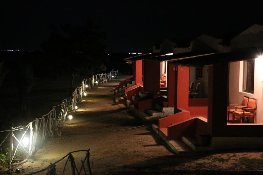Kutch Safari Lodge Бхудж Экстерьер фото